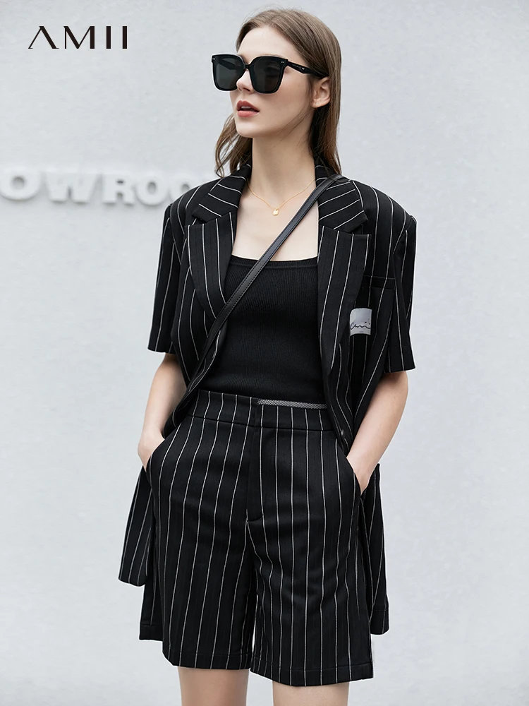 Amii Minimalist Suit Jacket for Women Summer Short Sleeve Striped Blazer Coat Casual Shorts Pants Office Lady Blazers 12240114
Amii Minimalist Suit Jacket for Women Summer Short Sleeve Striped Blazer Coat Casual Shorts Pants Office Lady Blazers 12240114