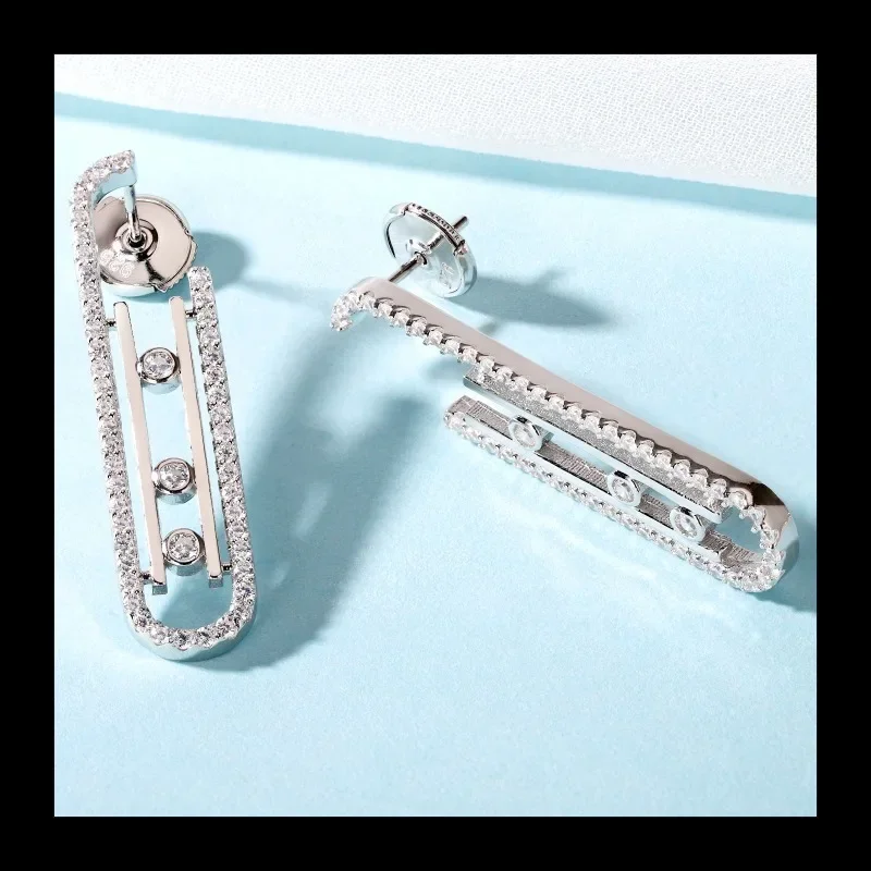 Niche Design Inlaid Sliding Three Zircon Stud Earrings Fashionable Light Luxury Exquisite
Niche Design Inlaid Sliding Three Zircon Stud Earrings Fashionable Light Luxury Exquisite