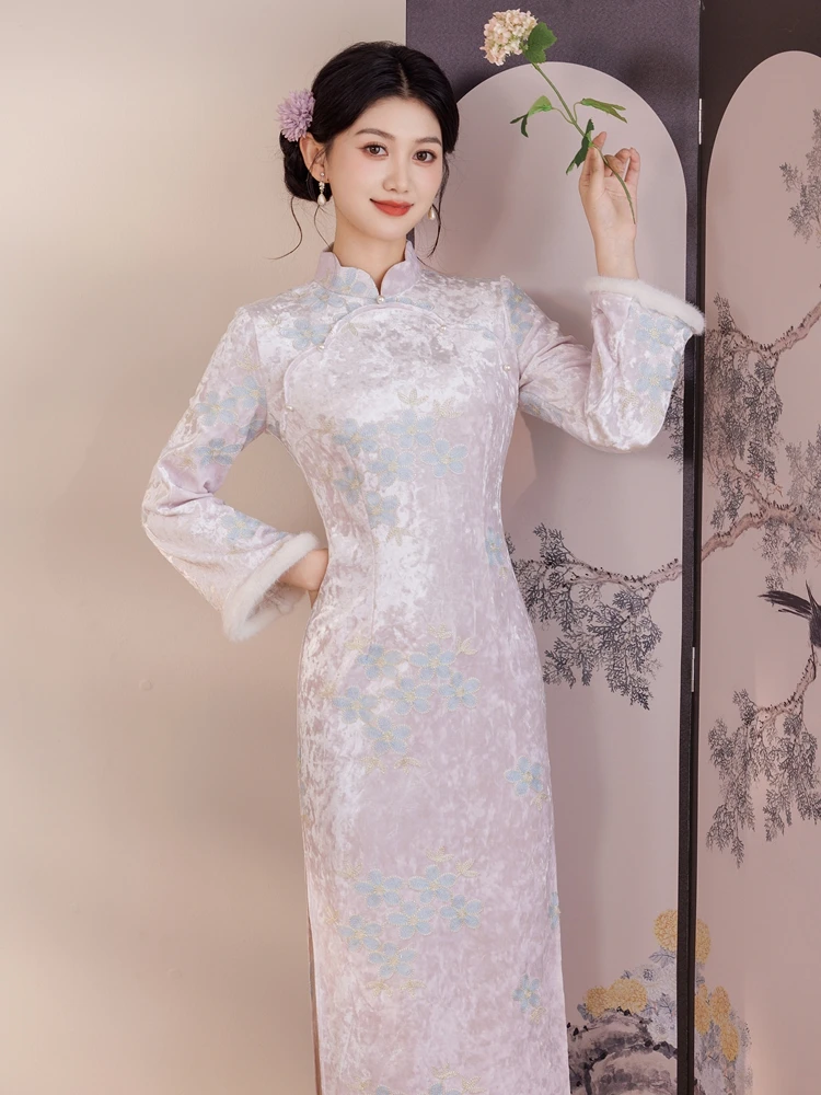 Новинка! Легкий зимний халат в национальном стиле для женщин, высокое качество, длинный рукав, утепленный, для молодых женщин.
Новинка! Легкий зимний халат в национальном стиле для женщин, высокое качество, длинный рукав, утепленный, для молодых женщин.