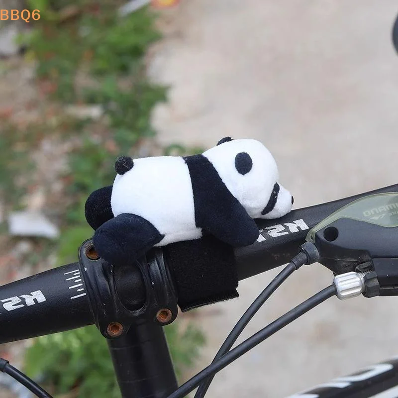 *1Pcs Cute Panda Bicycle Decoration Pendant Accessories Road Bike Mountain Bike Handlebar Doll Ornament Motorcycle Figurine
*1Pcs Cute Panda Bicycle Decoration Pendant Accessories Road Bike Mountain Bike Handlebar Doll Ornament Motorcycle Figurine