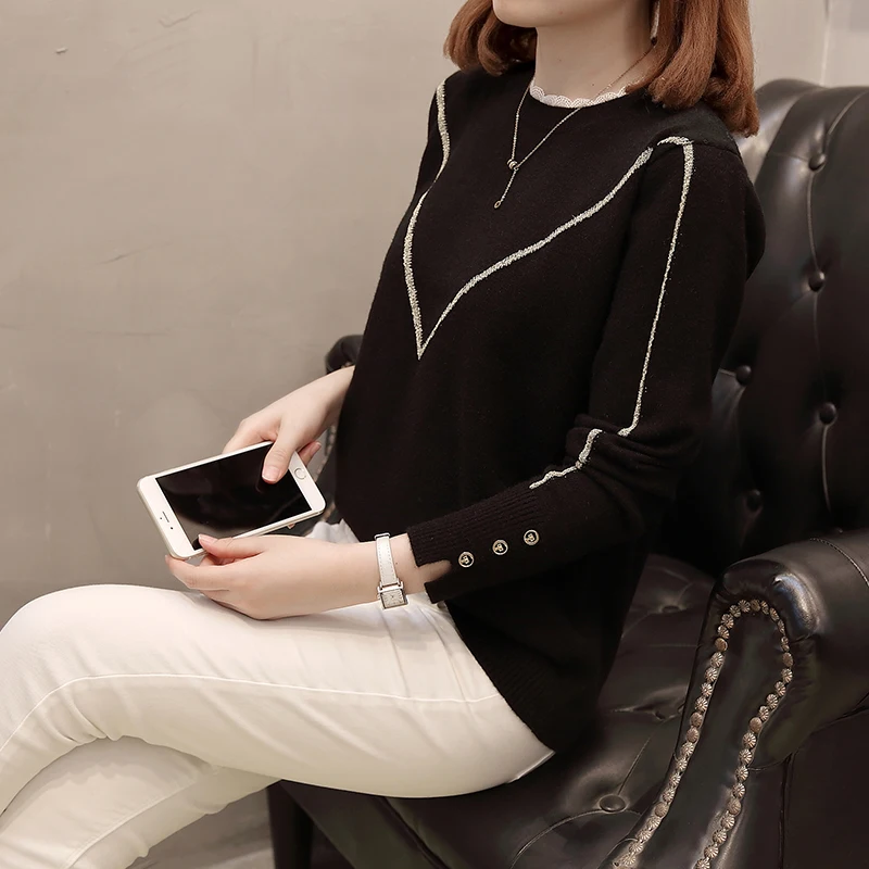 Vintage Button Base Sweater Black Cotton Pullover Women 2022 Autumn Winter Warm Jumper Female Korean Solid Chic Tops Classic
Vintage Button Base Sweater Black Cotton Pullover Women 2022 Autumn Winter Warm Jumper Female Korean Solid Chic Tops Classic
