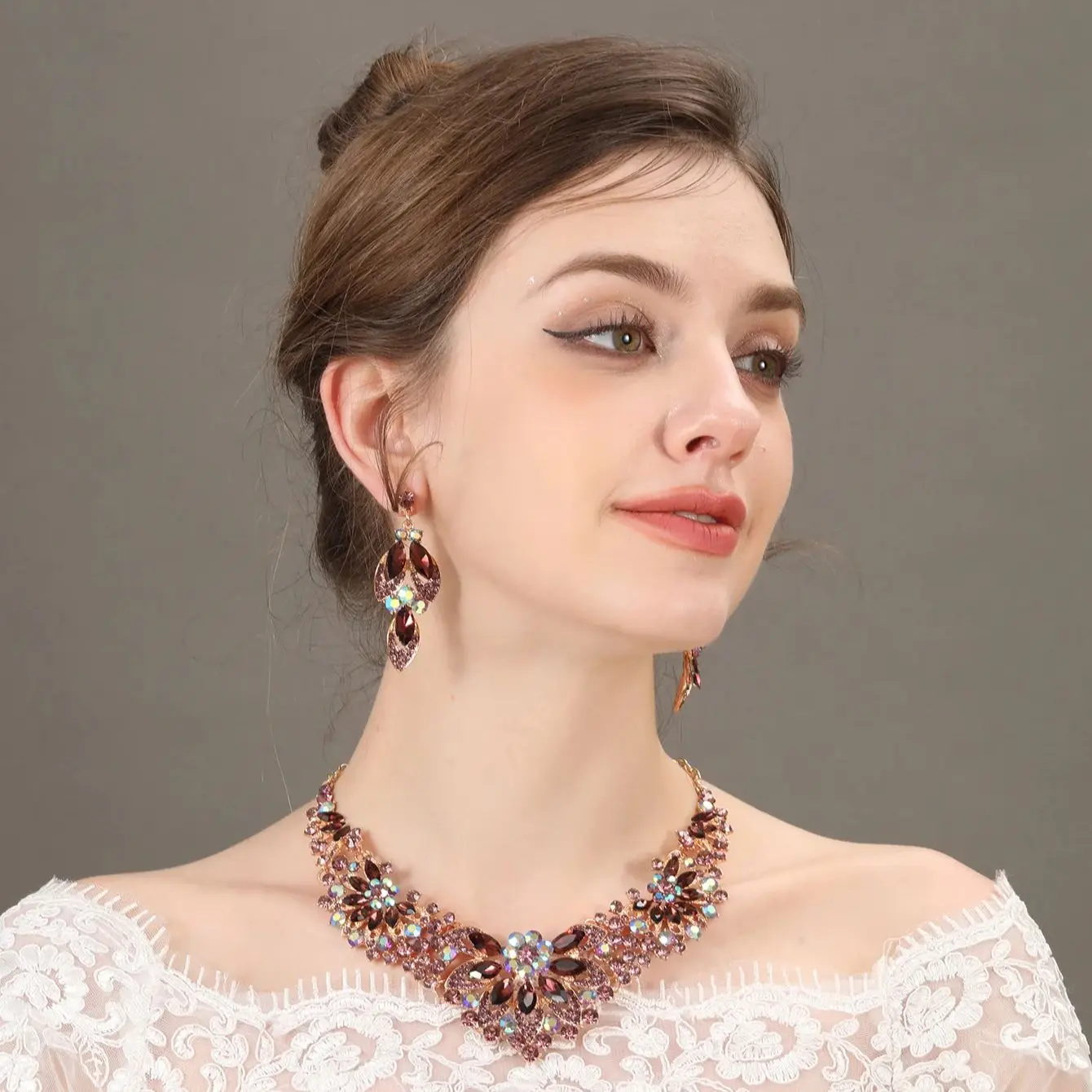 DIY Красочные Кристаллы уникальный массивный чокер ювелирные изделия свадебное ожерелье серьги для женщин девушек
DIY Красочные Кристаллы уникальный массивный чокер ювелирные изделия свадебное ожерелье серьги для женщин девушек