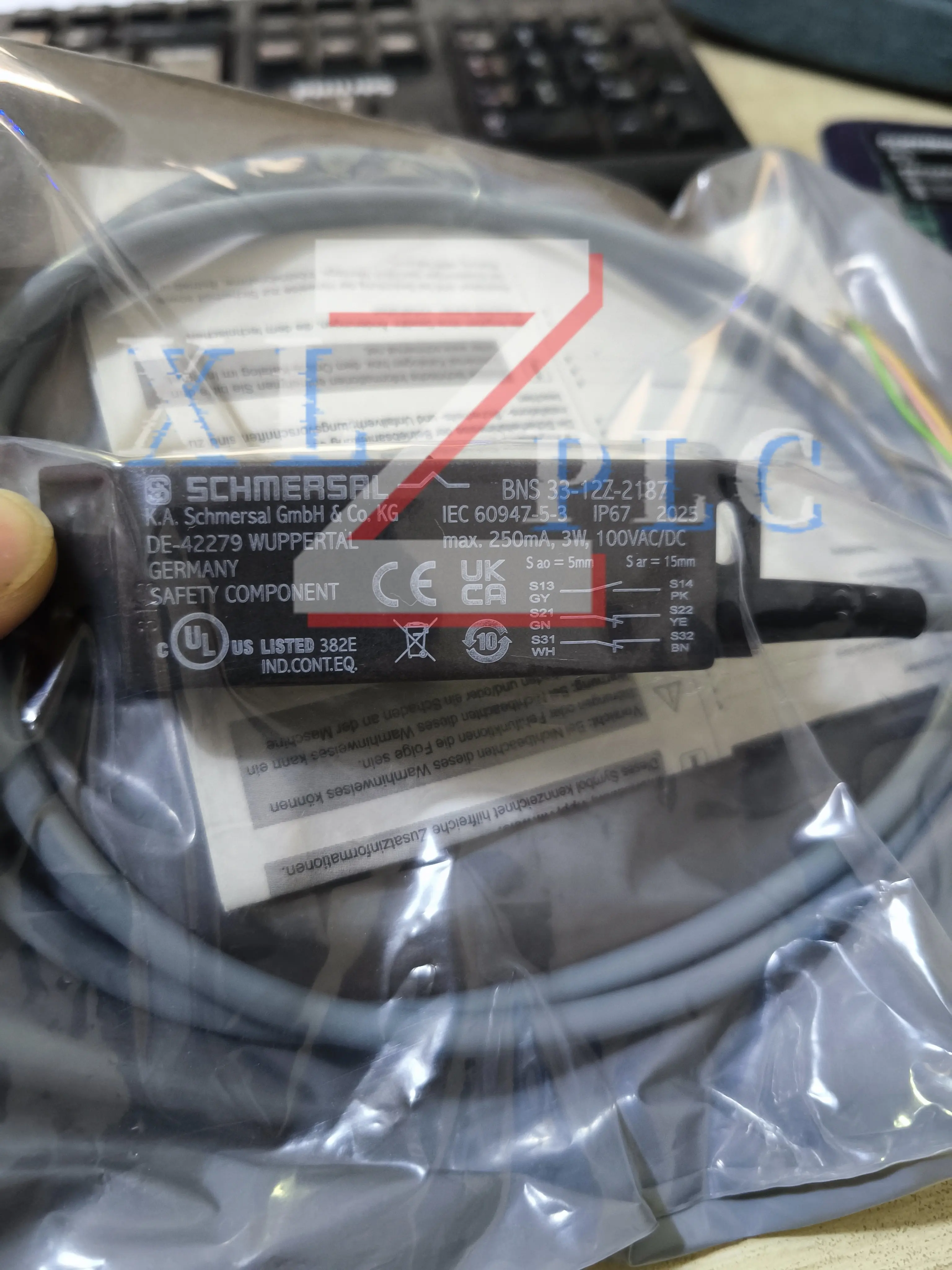BNS 33-12Z-2187 Safety Sensor New Original Spot
BNS 33-12Z-2187 Safety Sensor New Original Spot