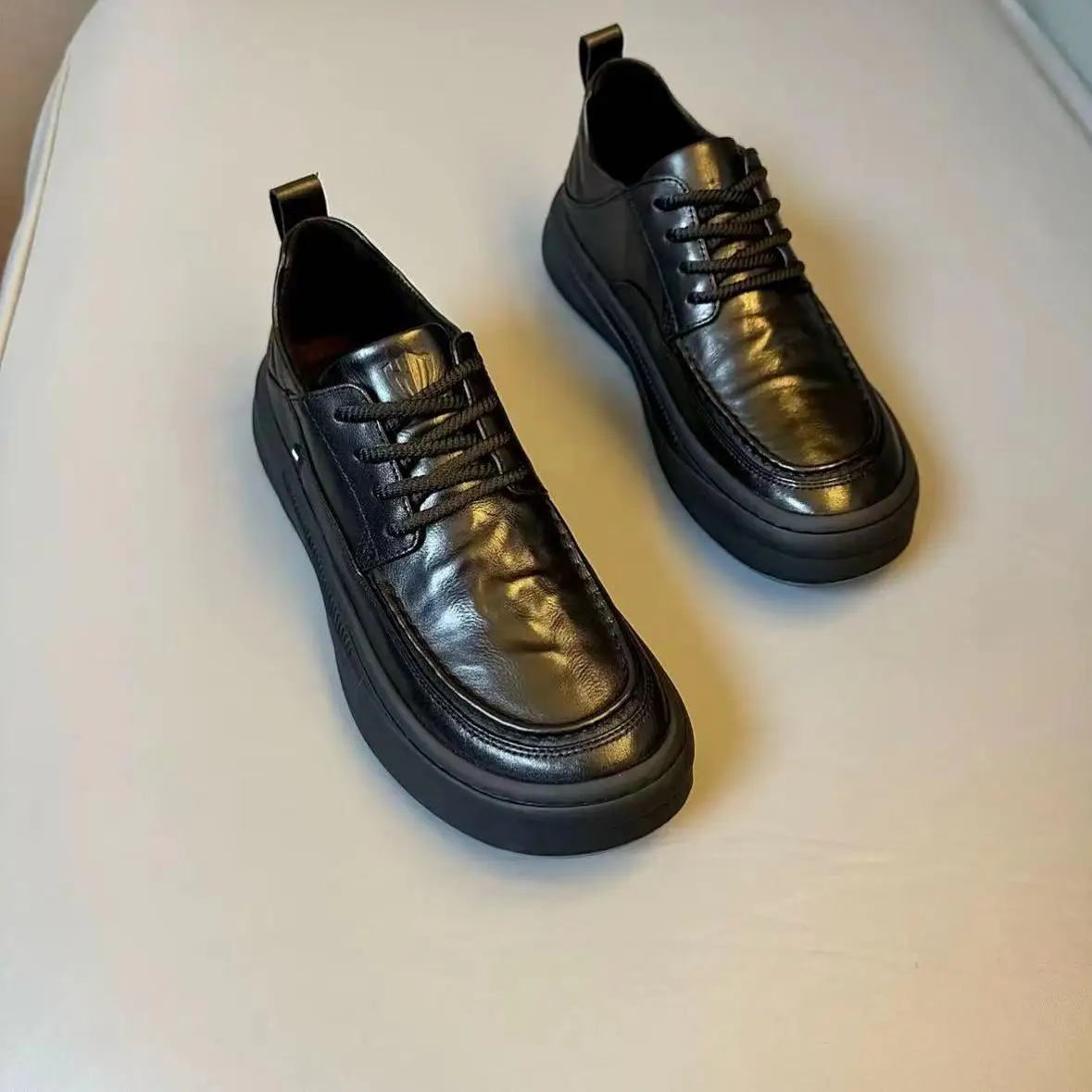 High-End Pure Leather Men's Slip-On round Toe Comfortable Soft Bot Busin Casual oes Faionable All-Match Spring 2025
High-End Pure Leather Men's Slip-On round Toe Comfortable Soft Bot Busin Casual oes Faionable All-Match Spring 2025