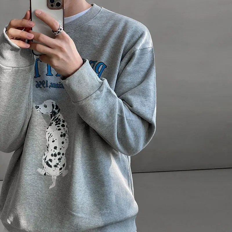 Sweatshirt men's spring and autumn round neck puppy print loose pullover Korean style trendy long-sleeved coat men clothing y2k
Sweatshirt men's spring and autumn round neck puppy print loose pullover Korean style trendy long-sleeved coat men clothing y2k