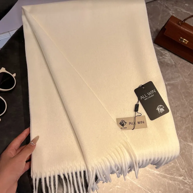 2025 New 100% Wool Scarf for Women, Solid Color Thick Warm Winter Scarf, Long Shawl & Wrap Wholesale
2025 New 100% Wool Scarf for Women, Solid Color Thick Warm Winter Scarf, Long Shawl & Wrap Wholesale