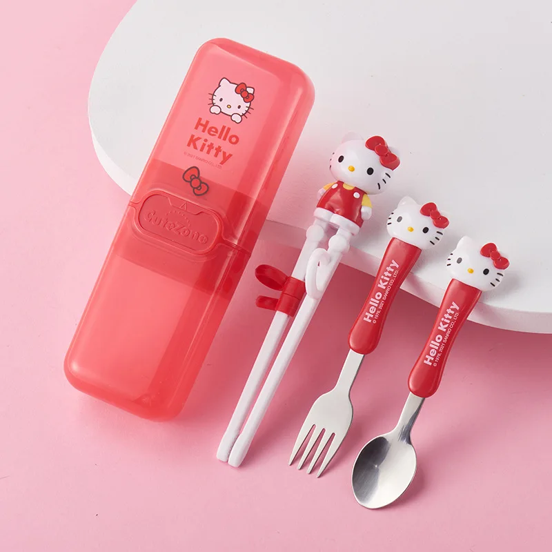 Детские Обучающие палочки Hello Kitty в стиле аниме, набор вилок и ложек, мультяшная детская 3D посуда из нержавеющей стали, товары для еды
Детские Обучающие палочки Hello Kitty в стиле аниме, набор вилок и ложек, мультяшная детская 3D посуда из нержавеющей стали, товары для еды