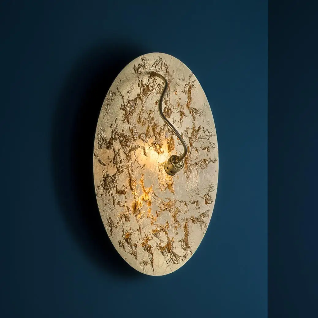 Italian Minimalist LED Gold Foil Wall Lamp Designer TV Background Wall Living Room Bedroom Bedside Wall Lamp Indoor Home Decor
Italian Minimalist LED Gold Foil Wall Lamp Designer TV Background Wall Living Room Bedroom Bedside Wall Lamp Indoor Home Decor