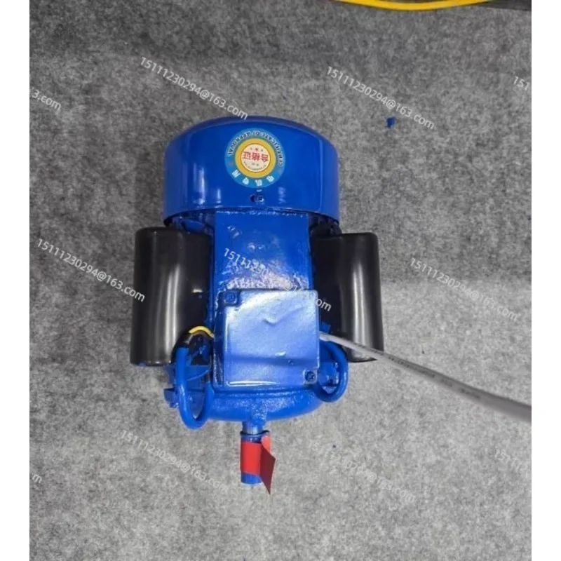 Однофазный двигатель национального стандарта YL, 220 В, двухфазный асинхронный двигатель 0,75/1,1/1,5/2,2/3 кВт, полностью медный провод
Однофазный двигатель национального стандарта YL, 220 В, двухфазный асинхронный двигатель 0,75/1,1/1,5/2,2/3 кВт, полностью медный провод