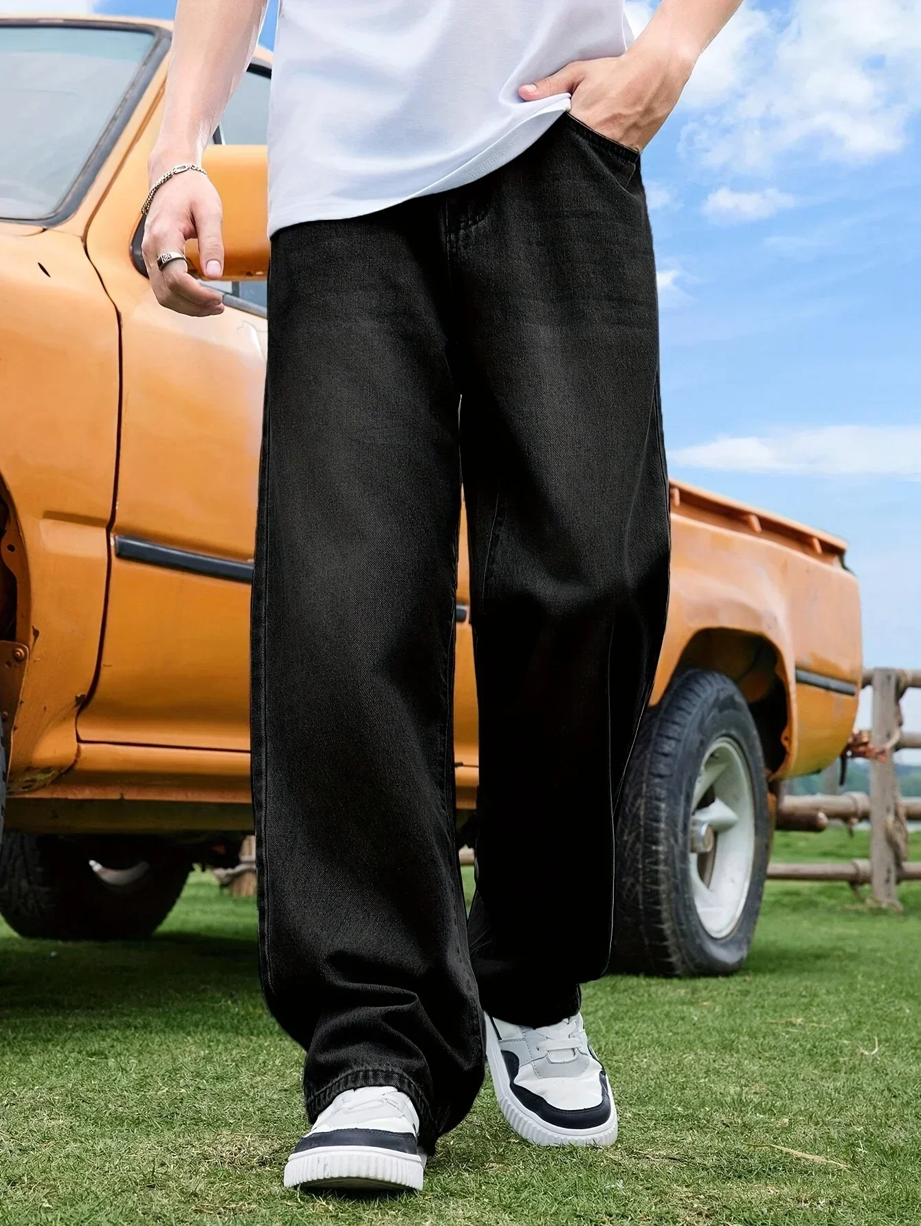 1pc Men's wide pants Brushed jeans Wide jeans Y2K New Rocks jeans buggy black hip-hop pants
1pc Men's wide pants Brushed jeans Wide jeans Y2K New Rocks jeans buggy black hip-hop pants