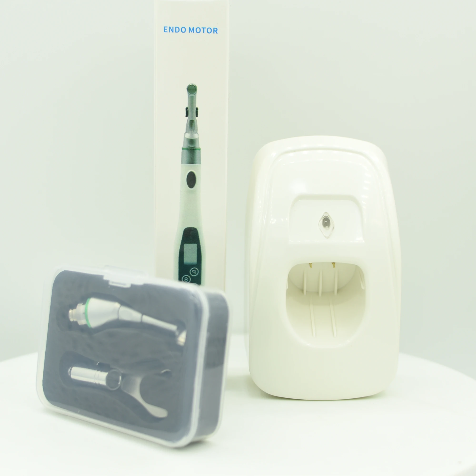Dental Wireless Endo Motor Smart With LED Lamp 16:1 Standard Contra Angle Handpiece Dentistry Endodontic Instrument
Dental Wireless Endo Motor Smart With LED Lamp 16:1 Standard Contra Angle Handpiece Dentistry Endodontic Instrument