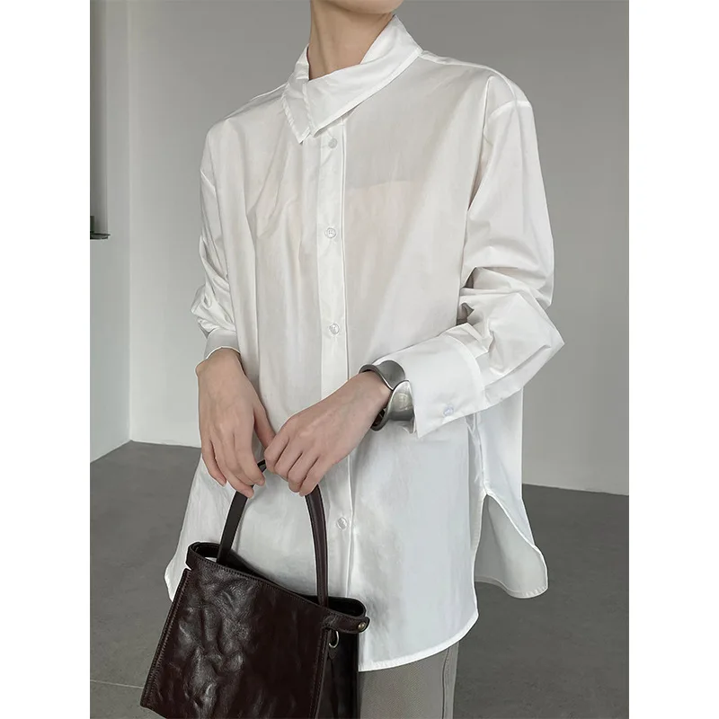 Новая модель женской рубашки весна 2026: асимметричный воротник, плиссированный дизайн, свободный крой
Новая модель женской рубашки весна 2026: асимметричный воротник, плиссированный дизайн, свободный крой