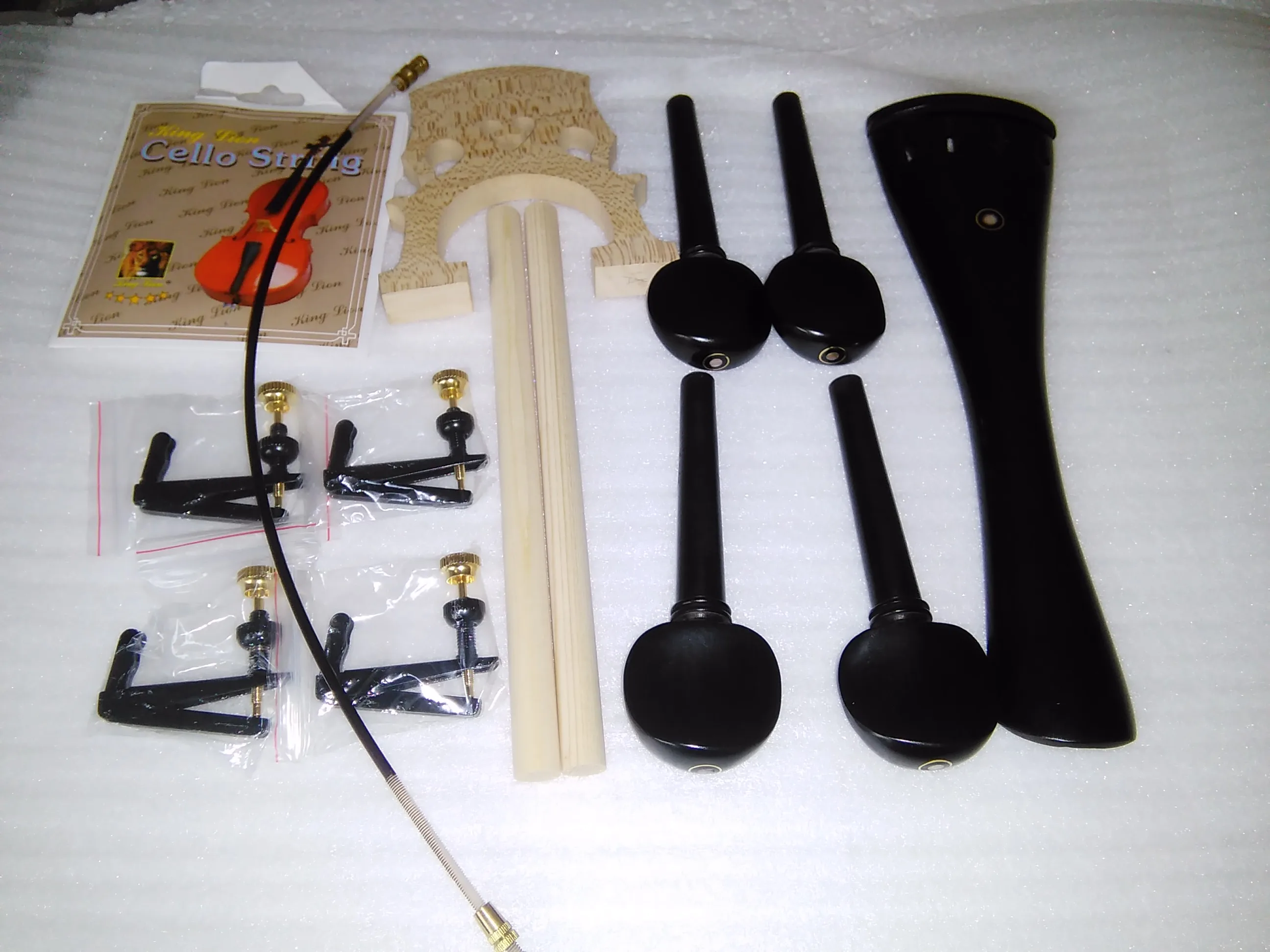 1 Set Cello Parts Ebony With Parisian Eyes With or Without Fine tuners String Nylon Tail Gut 2PCs Sound Post 11mm Diamete
1 Set Cello Parts Ebony With Parisian Eyes With or Without Fine tuners String Nylon Tail Gut 2PCs Sound Post 11mm Diamete