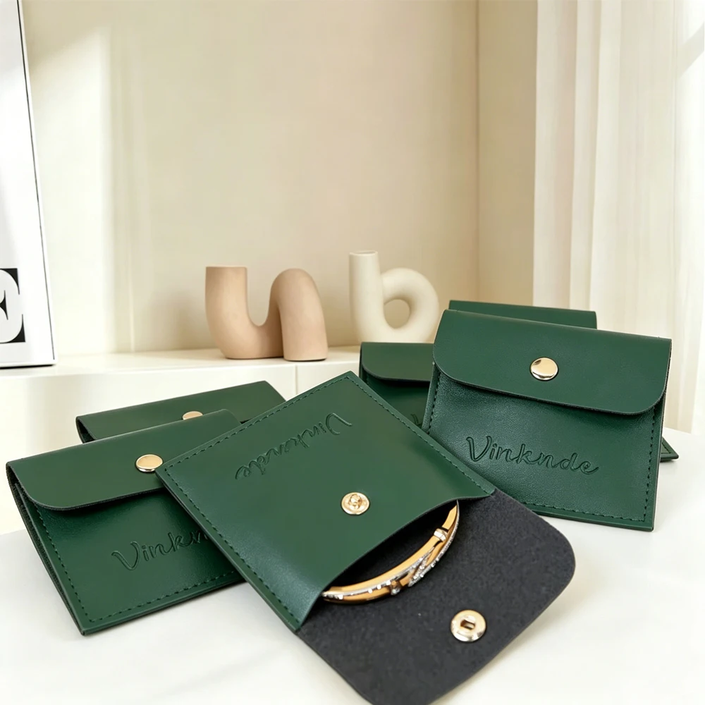 Custom Logo Jewelry Organizer Pouch Green PU Leather Jewelry Storage Bag with Snap Bag for Necklaces Bracelets Rings Earrings
Custom Logo Jewelry Organizer Pouch Green PU Leather Jewelry Storage Bag with Snap Bag for Necklaces Bracelets Rings Earrings