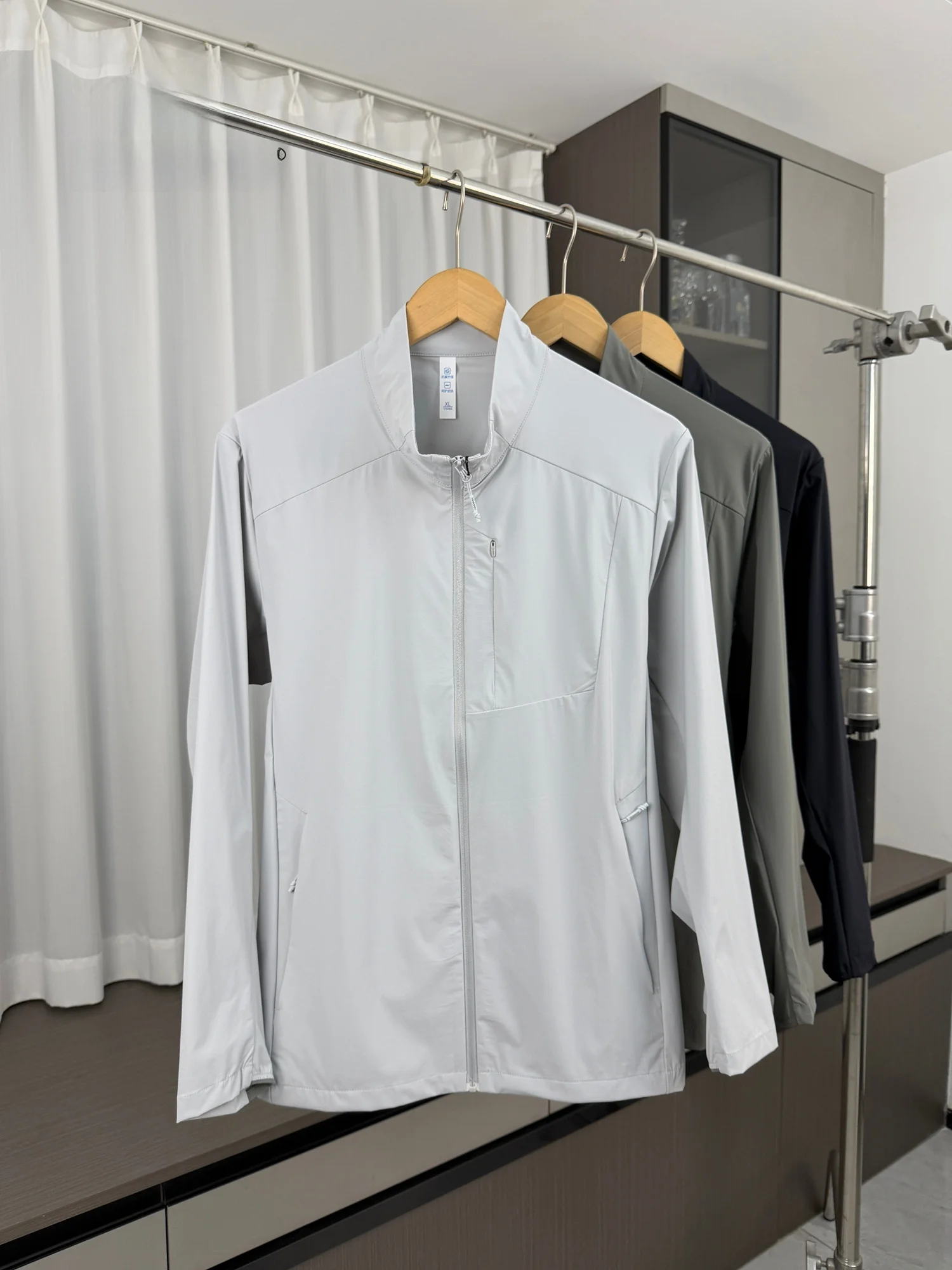 Function Outdoor Men's Jacket 3D Tailoring Breathable Refreshing Stand Collar Sun Protection Skin Clothes Coat Spring Summer
Function Outdoor Men's Jacket 3D Tailoring Breathable Refreshing Stand Collar Sun Protection Skin Clothes Coat Spring Summer