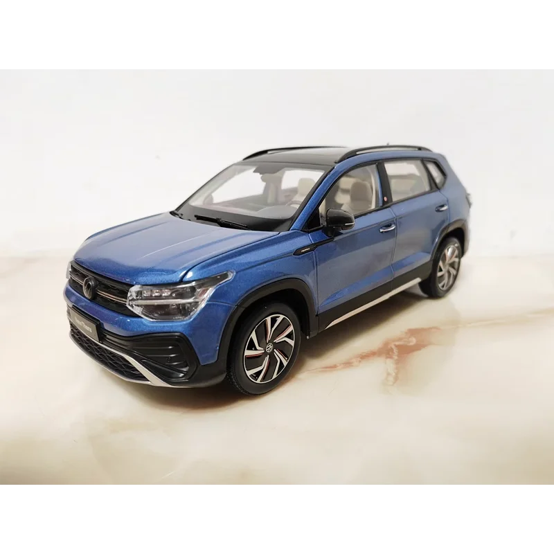 Diecast 1:18 Scale Original SAIC VW New Tharu 2023 SUV Off-road Alloy Car Model Collectible Toy Gift Souvenir Display Ornament
Diecast 1:18 Scale Original SAIC VW New Tharu 2023 SUV Off-road Alloy Car Model Collectible Toy Gift Souvenir Display Ornament