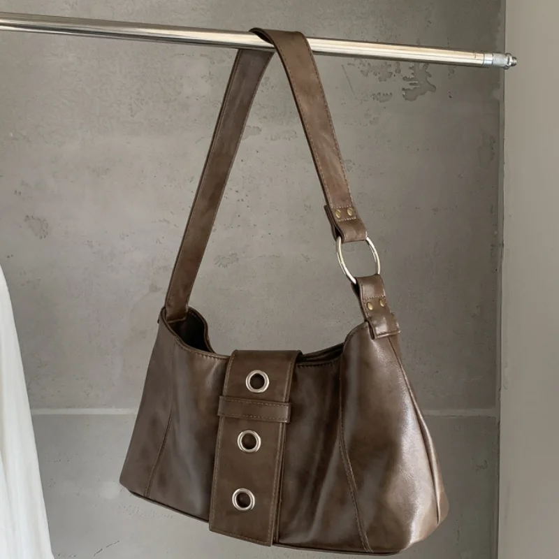 Women's Rivet Y2k Shoulder Bag Retro Small Bag Hot Girl Wilderness Style Retro Leather Fashion Versatile Shoulder Armpit Bag
Women's Rivet Y2k Shoulder Bag Retro Small Bag Hot Girl Wilderness Style Retro Leather Fashion Versatile Shoulder Armpit Bag