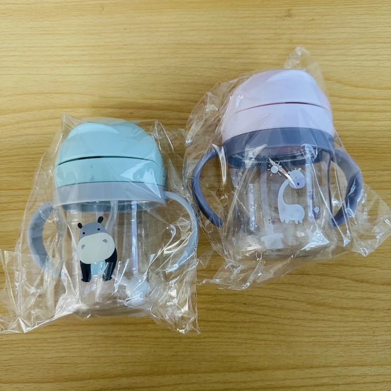 1Pcs 250ml Baby Kids Children Cartoon Animal School Drinking Water Bottle Sippy Cup With Shoulder Strap Feeding
1Pcs 250ml Baby Kids Children Cartoon Animal School Drinking Water Bottle Sippy Cup With Shoulder Strap Feeding