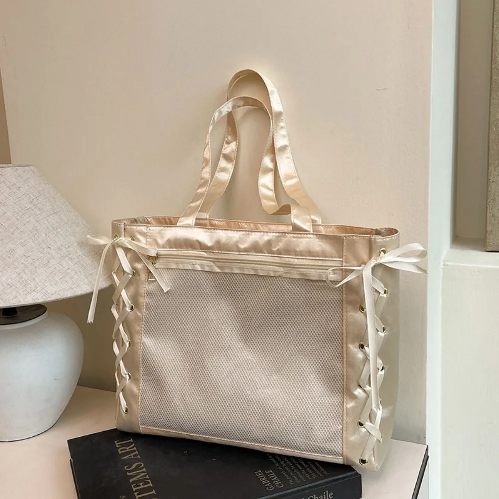 Large Capacity Sweet Ita Tote Bag Clear Front Pocket DIY Transparent Shoulder Bag Bow Ribbon Multi-Purpose Women Ribbon Handbag
Large Capacity Sweet Ita Tote Bag Clear Front Pocket DIY Transparent Shoulder Bag Bow Ribbon Multi-Purpose Women Ribbon Handbag