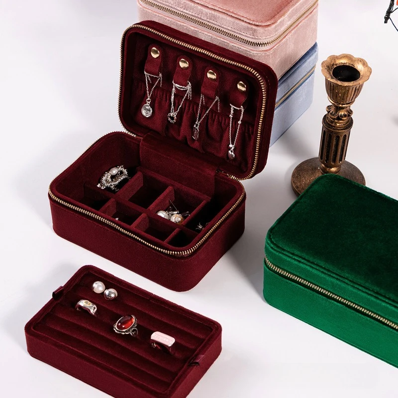 Portable Travel Velvet Jewelry Case Retro Zipper Design Ring Necklace Organizer
Portable Travel Velvet Jewelry Case Retro Zipper Design Ring Necklace Organizer