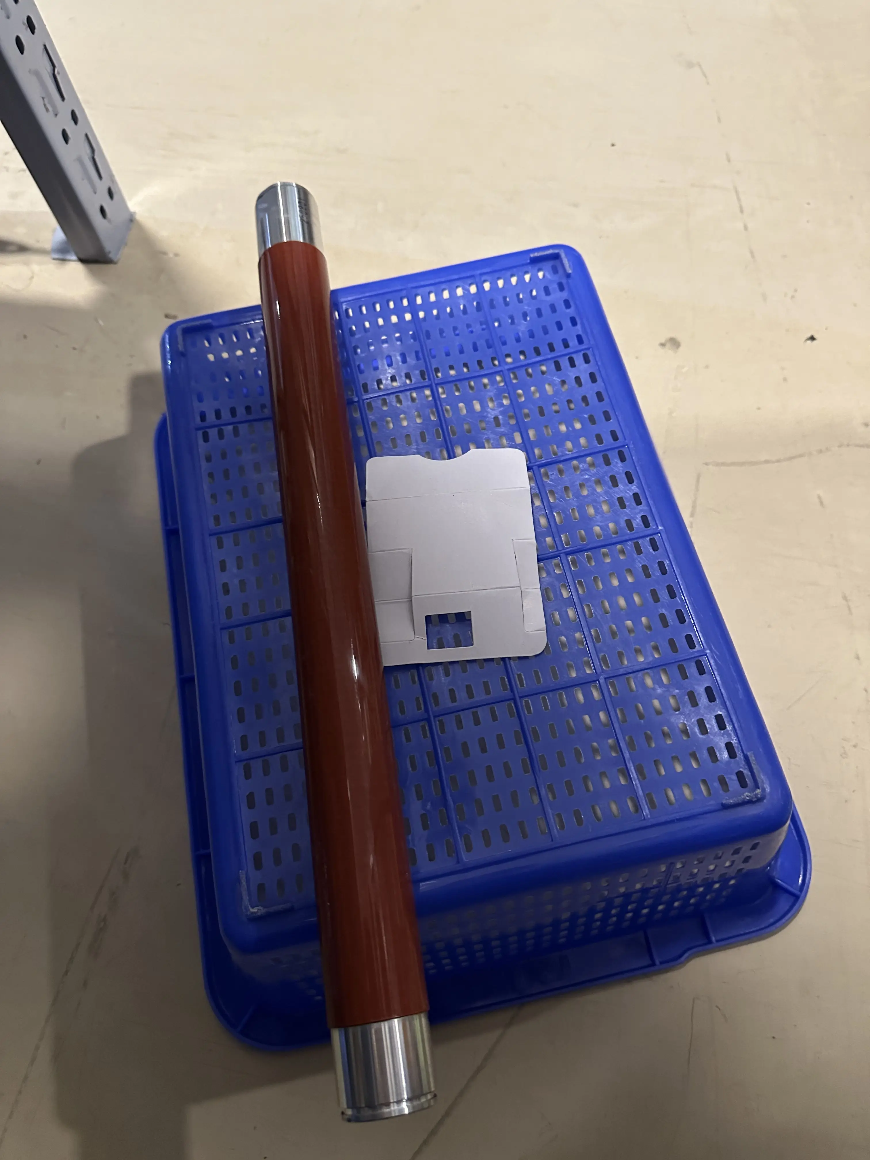 Верхний нагревательный ролик фьюзера для Xerox Color 550 560 C60 C70 C75 J75 DC 240 242 250 252 260 700 6550 7550 7775 7780 059K33390
Верхний нагревательный ролик фьюзера для Xerox Color 550 560 C60 C70 C75 J75 DC 240 242 250 252 260 700 6550 7550 7775 7780 059K33390