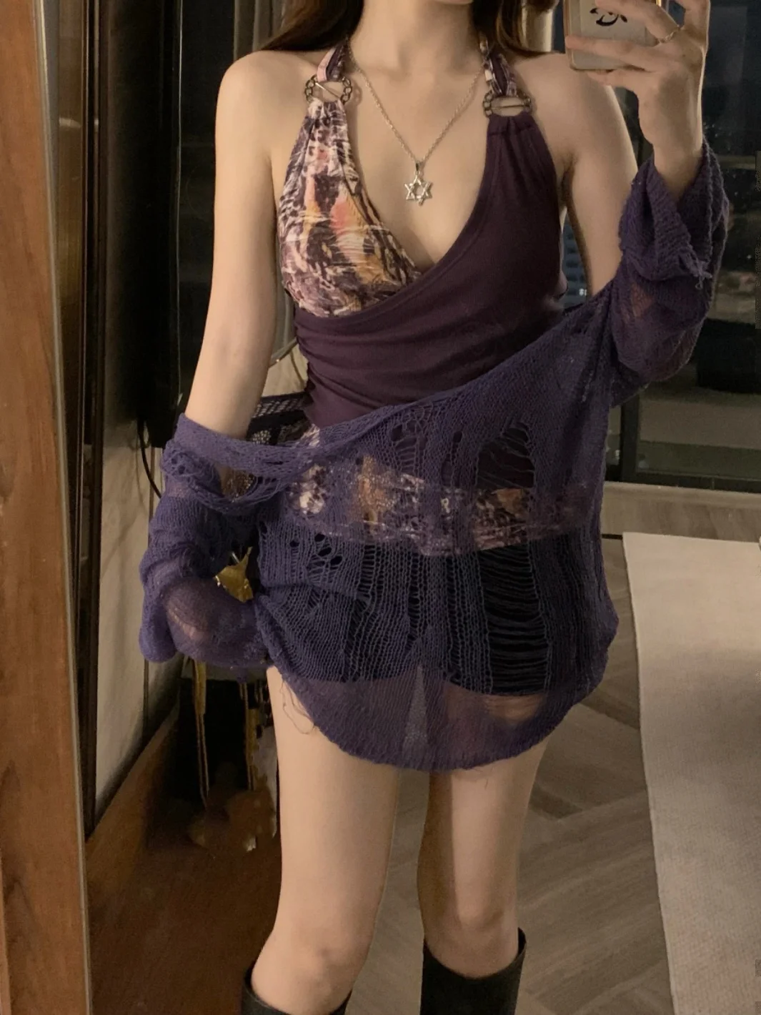 Американский сексуальный пикантный дизайн с отверстиями для девочек, свободный вязаный накидка, большой размер, женский комплект ранней осени, внутренняя одежда, жилет, топ
Американский сексуальный пикантный дизайн с отверстиями для девочек, свободный вязаный накидка, большой размер, женский комплект ранней осени, внутренняя одежда, жилет, топ