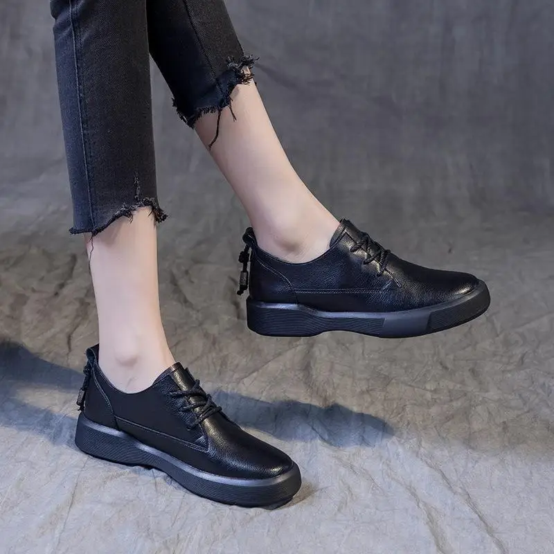 Handmade Large Size Flat Bottom Women's Shoes Retro British Style Casual Fashion Pure Color round Toe Rubber Outsole Leather
Handmade Large Size Flat Bottom Women's Shoes Retro British Style Casual Fashion Pure Color round Toe Rubber Outsole Leather