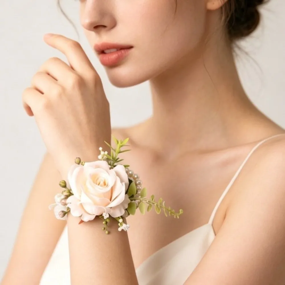 Elegant Boutonniere Flowers Exquisite White Roses Wedding Accessories Artificial Silk Flowers Pearl White Wrist Corsage
Elegant Boutonniere Flowers Exquisite White Roses Wedding Accessories Artificial Silk Flowers Pearl White Wrist Corsage