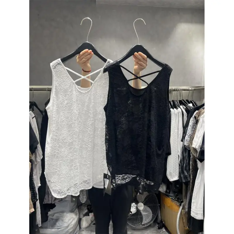 Plus Size Hollow Out Lace Patchwork Tanks Summer New Sleeveless Solid Loose Simplicity Casual Tops Fashion Vintage Women Clothes
Plus Size Hollow Out Lace Patchwork Tanks Summer New Sleeveless Solid Loose Simplicity Casual Tops Fashion Vintage Women Clothes