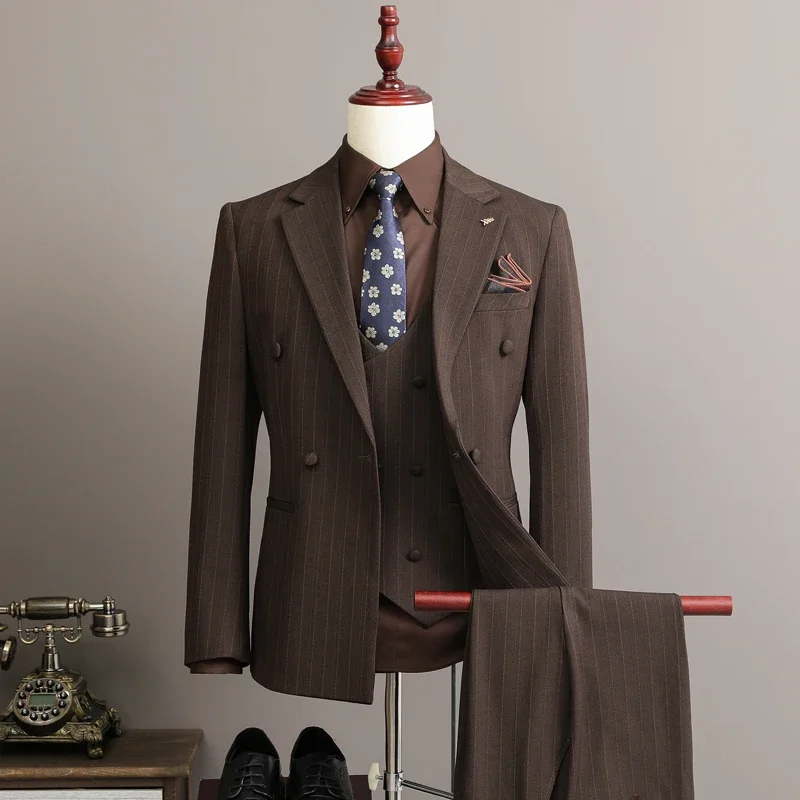 High Quality Men Suits Set ( Jacket + Vest + Pants ) British Style Elegant Men's 3 Piece Sets Fashion Groom Wedding Mens Suit
High Quality Men Suits Set ( Jacket + Vest + Pants ) British Style Elegant Men's 3 Piece Sets Fashion Groom Wedding Mens Suit