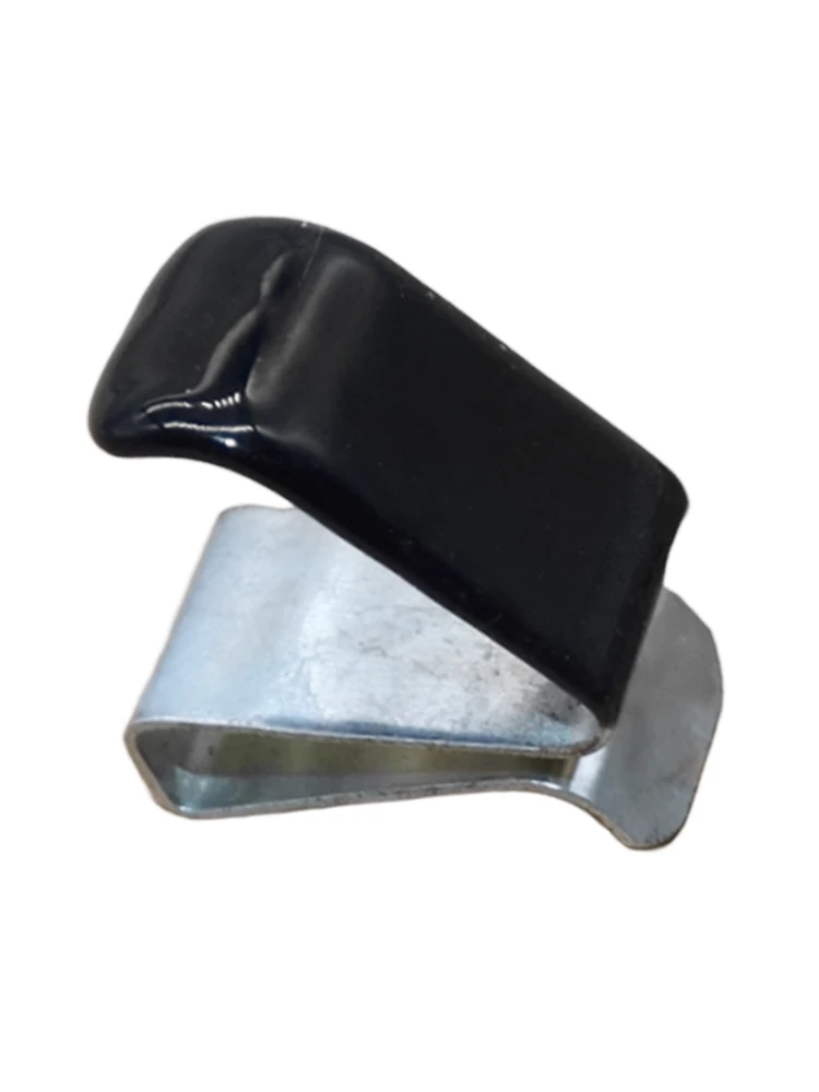 Для Suzuki Swift SX4 Alto Крышка топливного бака Пружина дверцы топливного бака Пружинная пластина Крышка топливного бака Пружина
Для Suzuki Swift SX4 Alto Крышка топливного бака Пружина дверцы топливного бака Пружинная пластина Крышка топливного бака Пружина