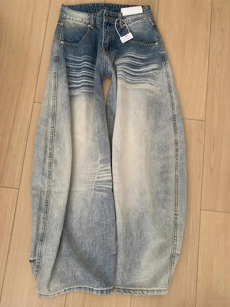 Американские потертые женские джинсовые брюки в стиле ретро, повседневные свободные джинсовые брюки с высокой талией и широкими штанинами, универсальные брюки на каждый день
Американские потертые женские джинсовые брюки в стиле ретро, повседневные свободные джинсовые брюки с высокой талией и широкими штанинами, универсальные брюки на каждый день