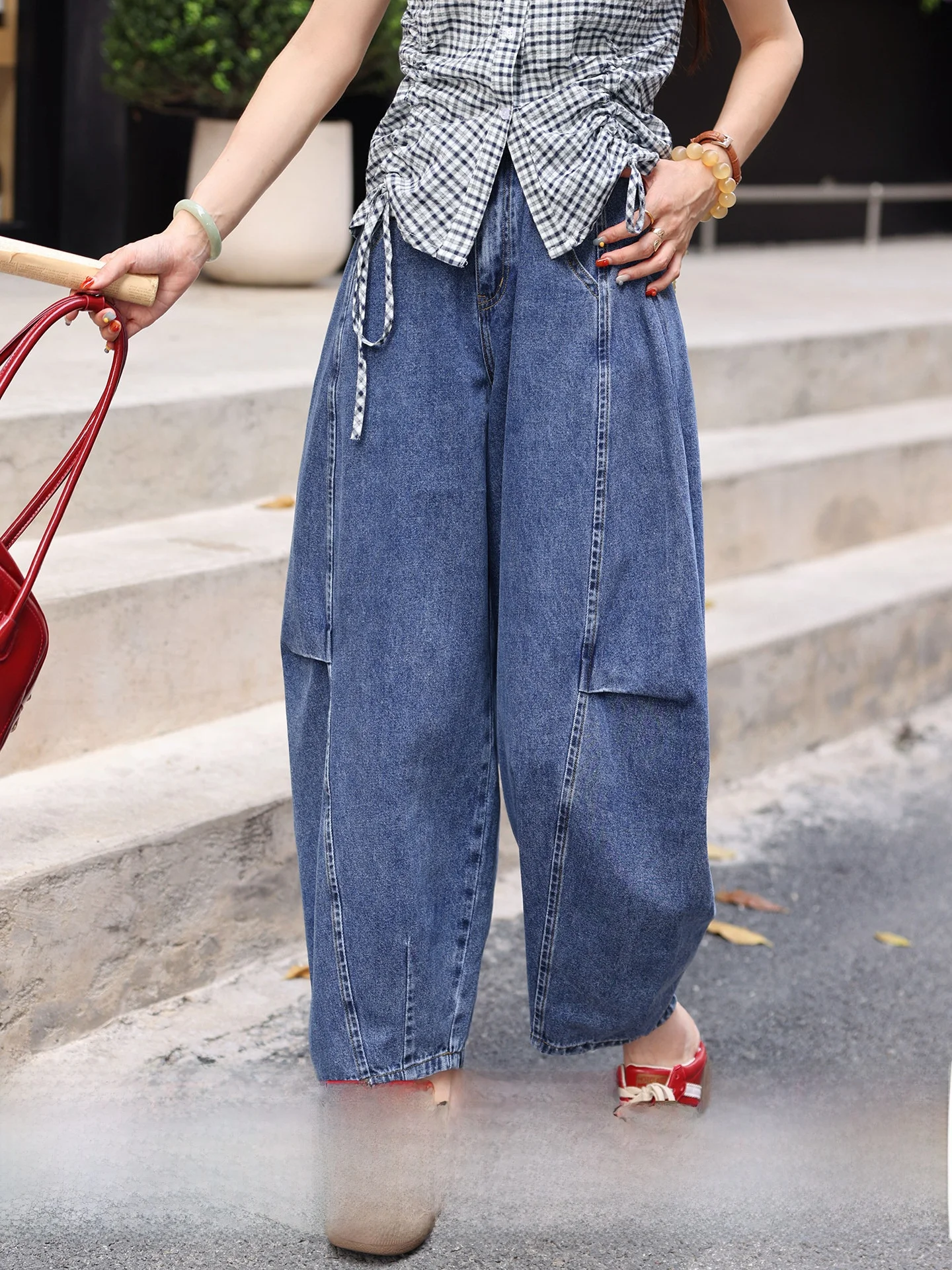 High Waist Wide Leg Jeans Chend High Waist Women's Fashionable Versatile Knife Jeans Retro Style Soft Denim Spring Summe...
High Waist Wide Leg Jeans Chend High Waist Women's Fashionable Versatile Knife Jeans Retro Style Soft Denim Spring Summe...