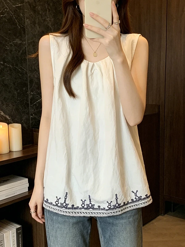 Summer 2026 Lace Embroidery Sleeveless Vest Loose Outerwear Shirt Breathable Korean Style Casual Fashion Slimming Top
Summer 2026 Lace Embroidery Sleeveless Vest Loose Outerwear Shirt Breathable Korean Style Casual Fashion Slimming Top