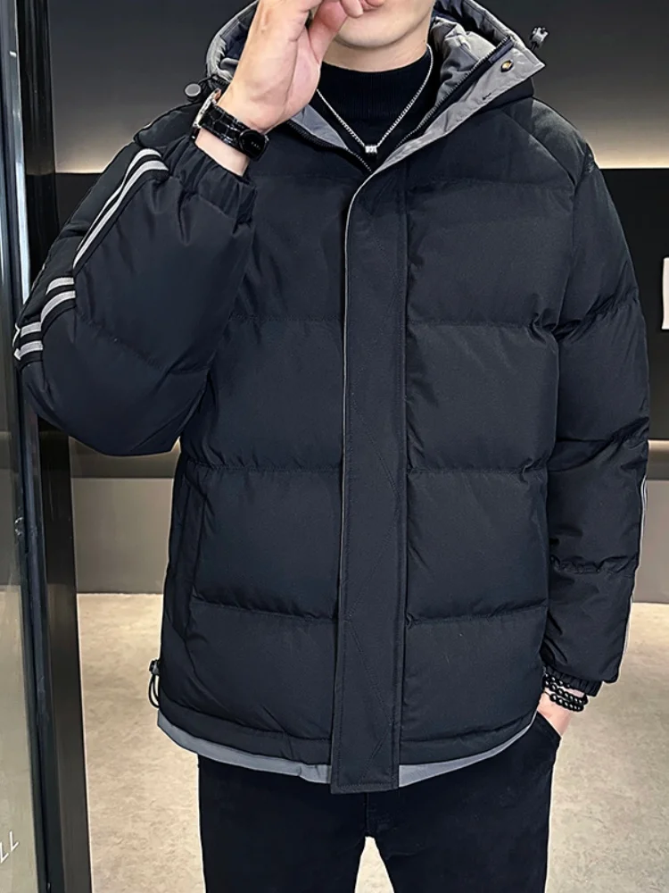 Мужская утепленная хлопковая куртка с капюшоном большого размера, модная, в корейском стиле, осенне-зимняя, новинка, теплая, из полиэфирного волокна
Мужская утепленная хлопковая куртка с капюшоном большого размера, модная, в корейском стиле, осенне-зимняя, новинка, теплая, из полиэфирного волокна