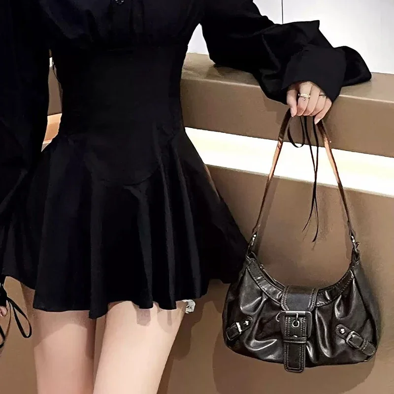 Crinkle Black Shoulder Bag Retro Square Buckle Crossbody Purse for Office | Wasteland Style Vintage Leather Shoulder Armpit Bag
Crinkle Black Shoulder Bag Retro Square Buckle Crossbody Purse for Office | Wasteland Style Vintage Leather Shoulder Armpit Bag