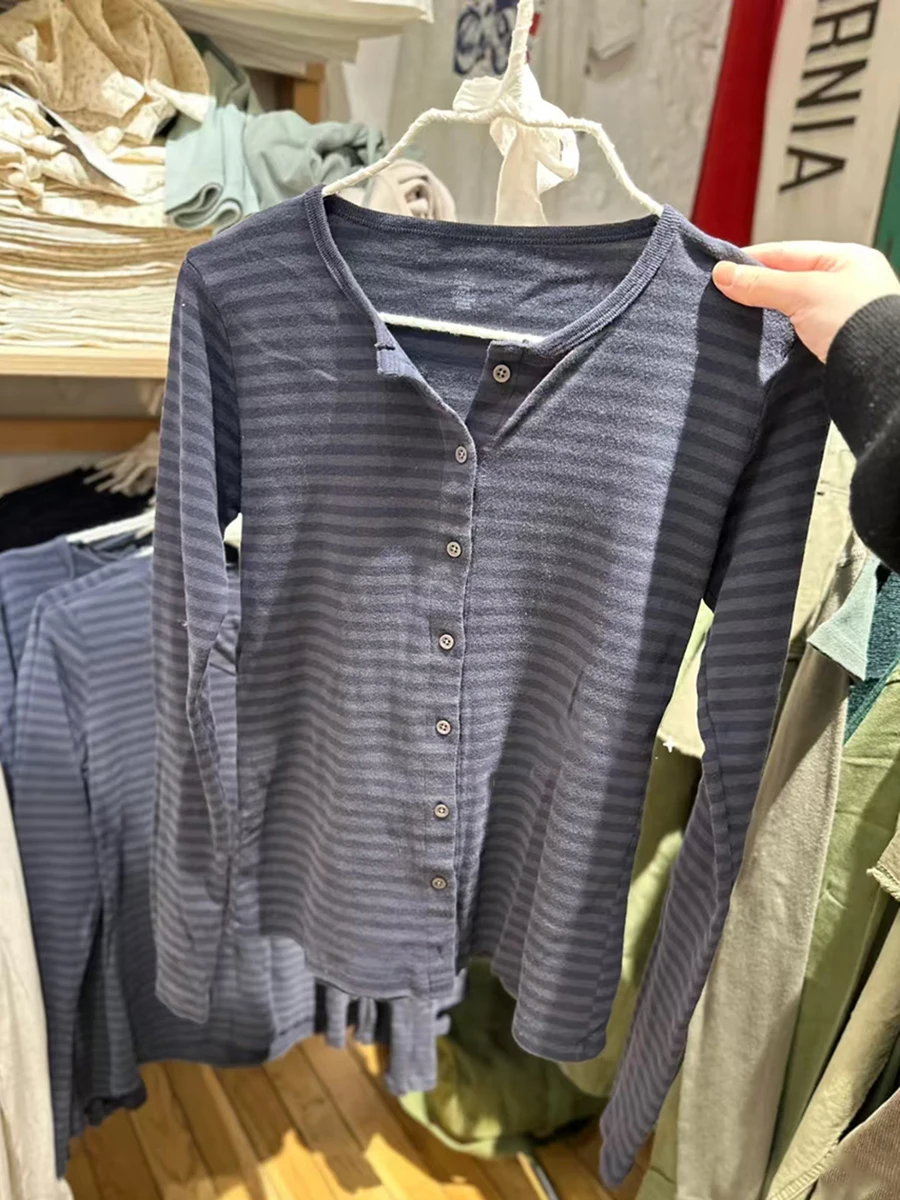 New Grey Striped Long Sleeve T-Shirt Cardigan Woman O-neck Single Breasted Slim Tees Spring Casual Vintage Cotton Tshirt Y2k Top
New Grey Striped Long Sleeve T-Shirt Cardigan Woman O-neck Single Breasted Slim Tees Spring Casual Vintage Cotton Tshirt Y2k Top
