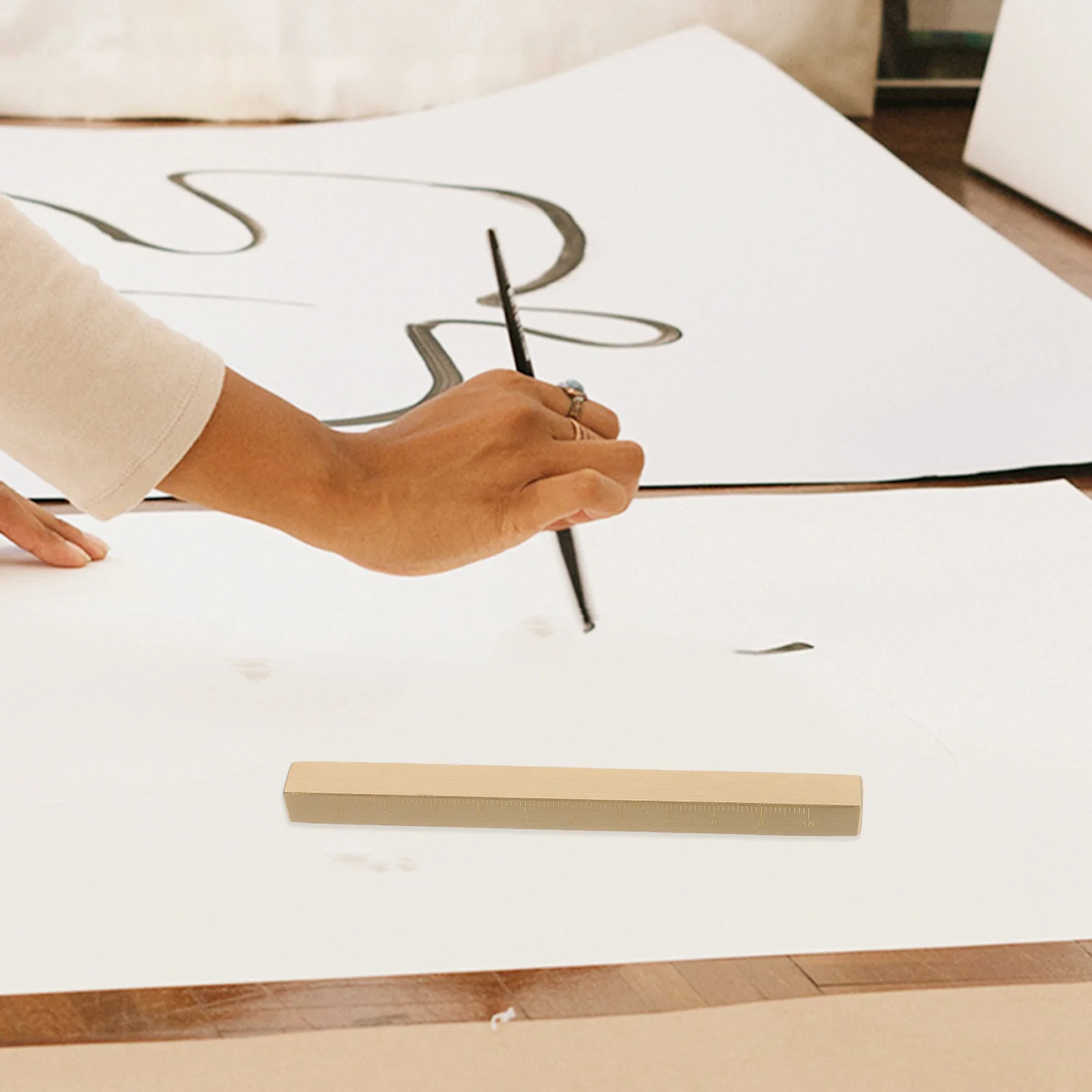 Vintage Brass Paperweight with Ruler Function Strong Paper Holding Capacity for Writing Calligraphy Outdoor Use Compact Metal
Vintage Brass Paperweight with Ruler Function Strong Paper Holding Capacity for Writing Calligraphy Outdoor Use Compact Metal