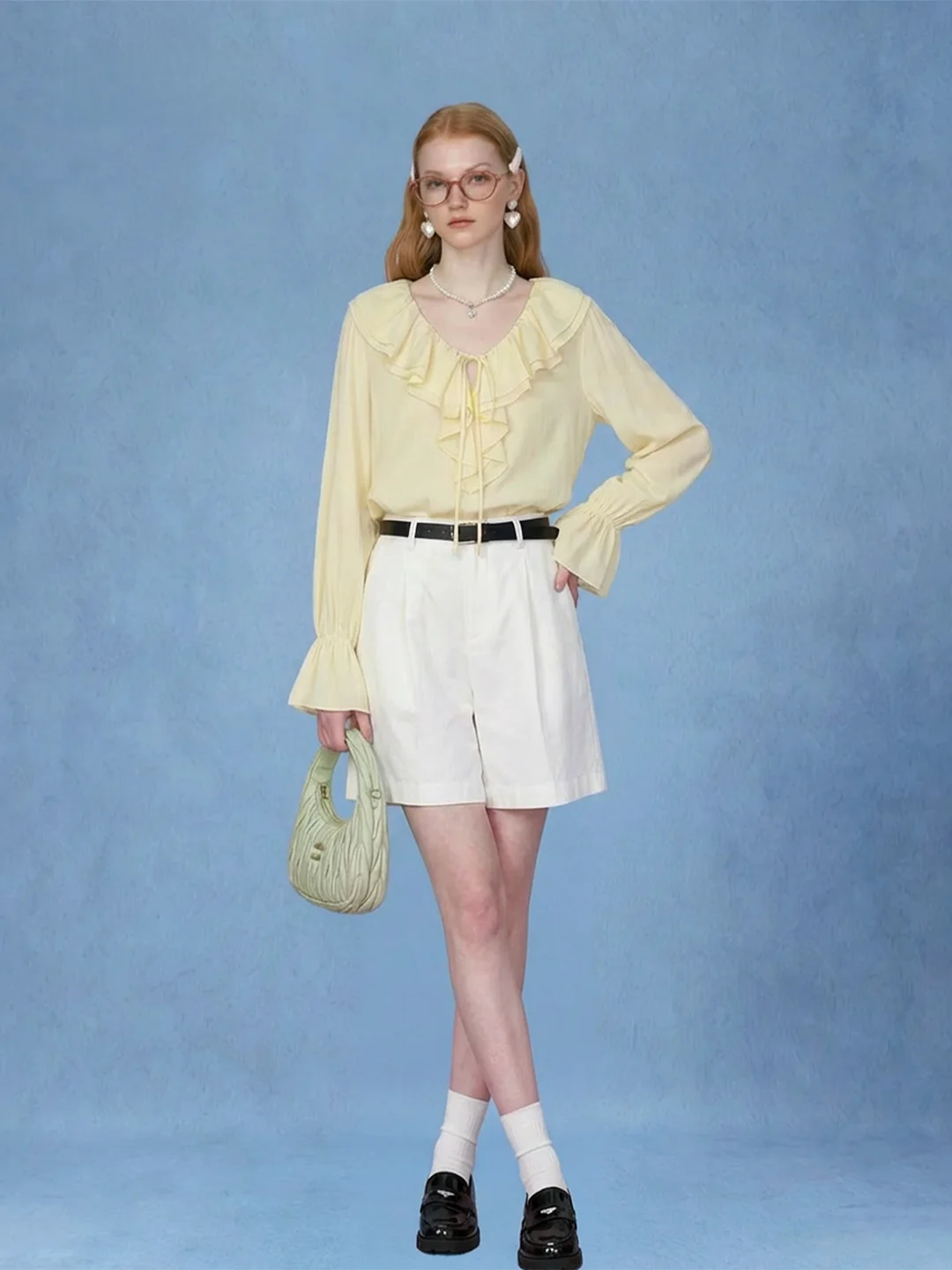 Женская свободная блузка AHMI Commuter Sle с длинным рукавом и V-образным вырезом, новая модная универсальная модель для ранней весны
Женская свободная блузка AHMI Commuter Sle с длинным рукавом и V-образным вырезом, новая модная универсальная модель для ранней весны