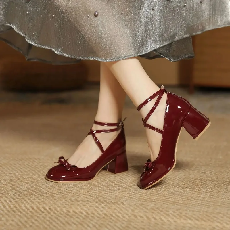 Spring/Summer 2026 New Bow High-heeled Single Shoes for Girls, Gentle Cross Marie Jean Shoes, Red Chunky Heels JK Women's Shoes
Spring/Summer 2026 New Bow High-heeled Single Shoes for Girls, Gentle Cross Marie Jean Shoes, Red Chunky Heels JK Women's Shoes