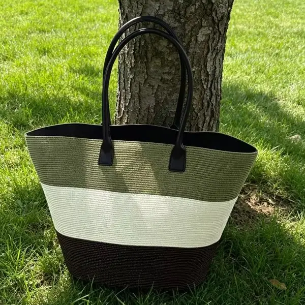 CLAREGQI Women's Striped Straw Tote Bag, Large Capacity Woven Beach Shoulder Bag, Casual Summer Handbag for Vacation, Travel &
CLAREGQI Women's Striped Straw Tote Bag, Large Capacity Woven Beach Shoulder Bag, Casual Summer Handbag for Vacation, Travel &