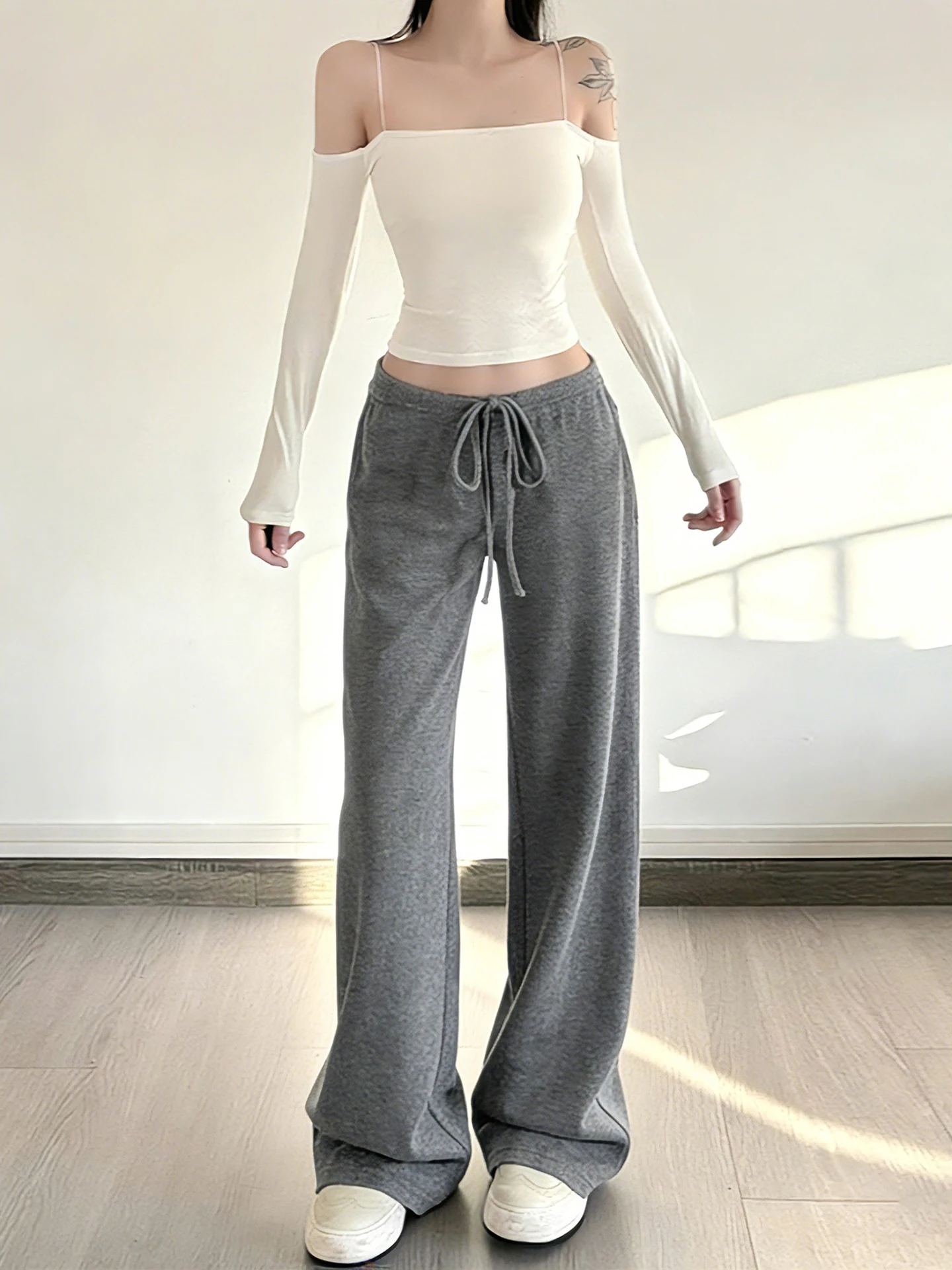 WEEKEEP Low-Waist Knitted Belted Casual Pants Women's Straight Leg Slim Fit Long Pants Street Style Pure Color Versatile
WEEKEEP Low-Waist Knitted Belted Casual Pants Women's Straight Leg Slim Fit Long Pants Street Style Pure Color Versatile