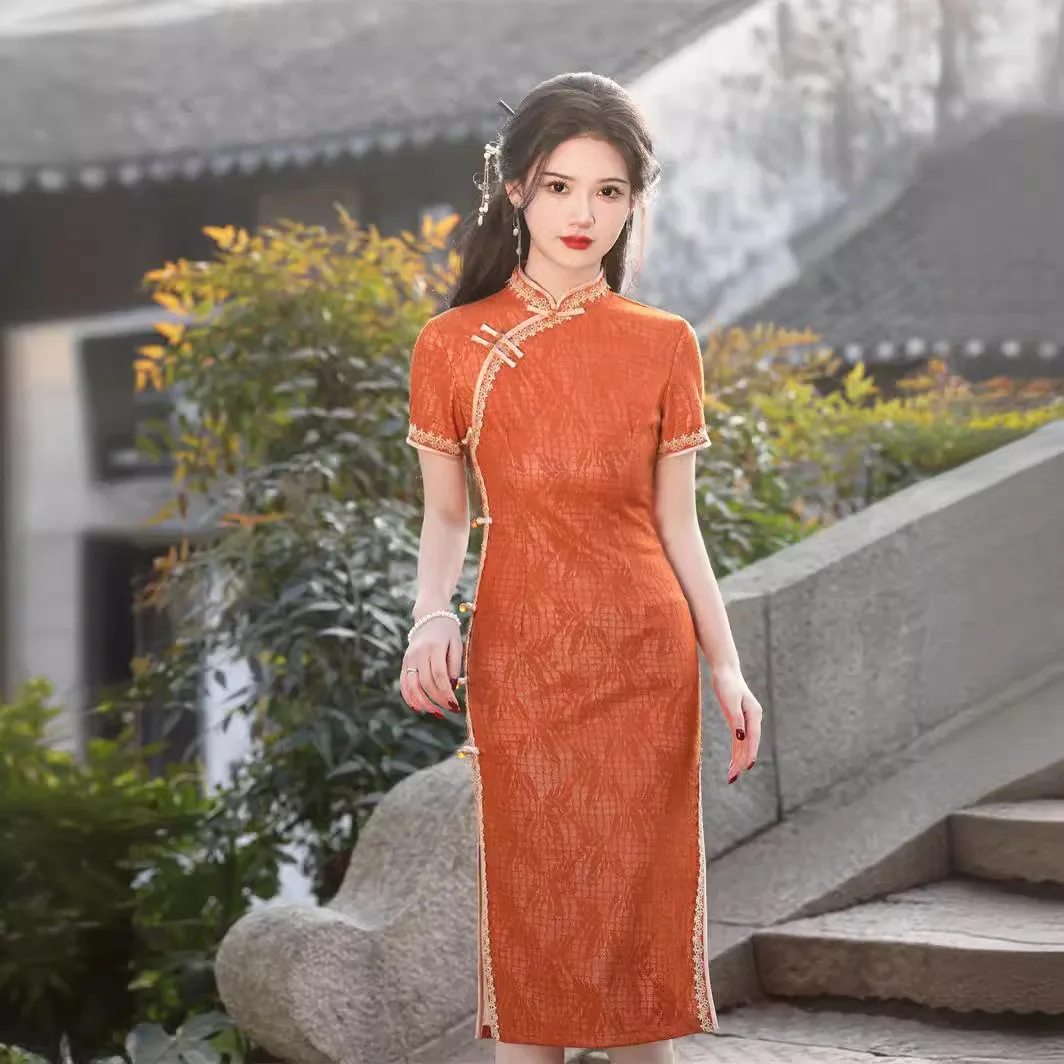 Vintage New Chinese Traditional Cheongsam Women Lace Qipao Novelty Formal Party Banquet Dress Girls Daily Slim Split Dress
Vintage New Chinese Traditional Cheongsam Women Lace Qipao Novelty Formal Party Banquet Dress Girls Daily Slim Split Dress