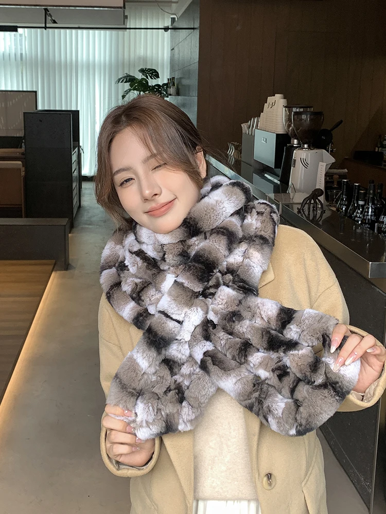 2025 Women Winter Warm 100% Real Rabbit Fur Long Scarf Natural Rabbit Fur Muffler Genuine Fur Scarves Wholesale Retail Hot Sale
2025 Women Winter Warm 100% Real Rabbit Fur Long Scarf Natural Rabbit Fur Muffler Genuine Fur Scarves Wholesale Retail Hot Sale