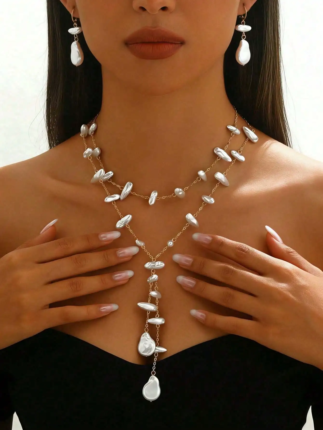 Ladies 2-Piece Set Luxury Minimalist Artificial Pearl Multi-Layer Necklace And Earring Set Elegant High-End Jewelry Ensemble
Ladies 2-Piece Set Luxury Minimalist Artificial Pearl Multi-Layer Necklace And Earring Set Elegant High-End Jewelry Ensemble