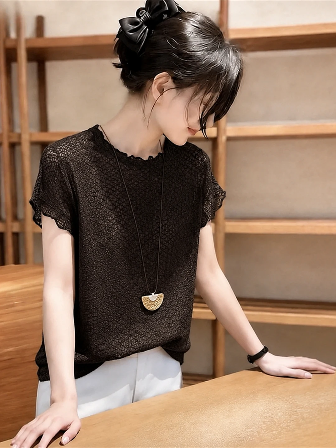 Fashionable Ruffle Sleeve Short Sleeve Top Unique Elegant Commute Versatile Light Luxury Summer Shirt Korean Style Straight Cut
Fashionable Ruffle Sleeve Short Sleeve Top Unique Elegant Commute Versatile Light Luxury Summer Shirt Korean Style Straight Cut