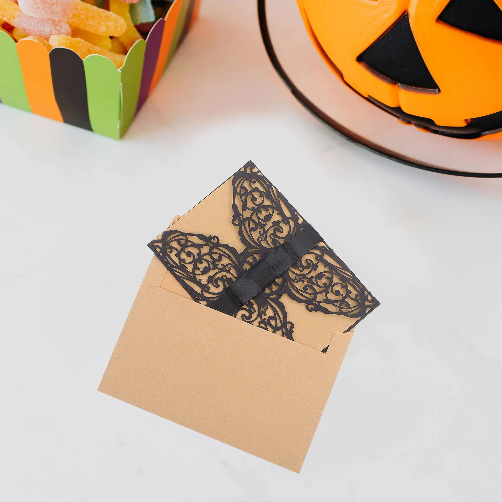 10pcs Invitation Hollow Out Elegant Floral Cut for Wedding Bridal Shower Halloween Parties Openwork Invitation Cards Greetings
10pcs Invitation Hollow Out Elegant Floral Cut for Wedding Bridal Shower Halloween Parties Openwork Invitation Cards Greetings