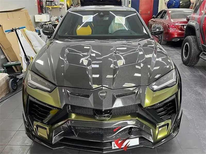 M Style Dry Carbon Fiber Car Body Kit Front Engine Hood Bonnet for Lamborghini Urus 
M Style Dry Carbon Fiber Car Body Kit Front Engine Hood Bonnet for Lamborghini Urus