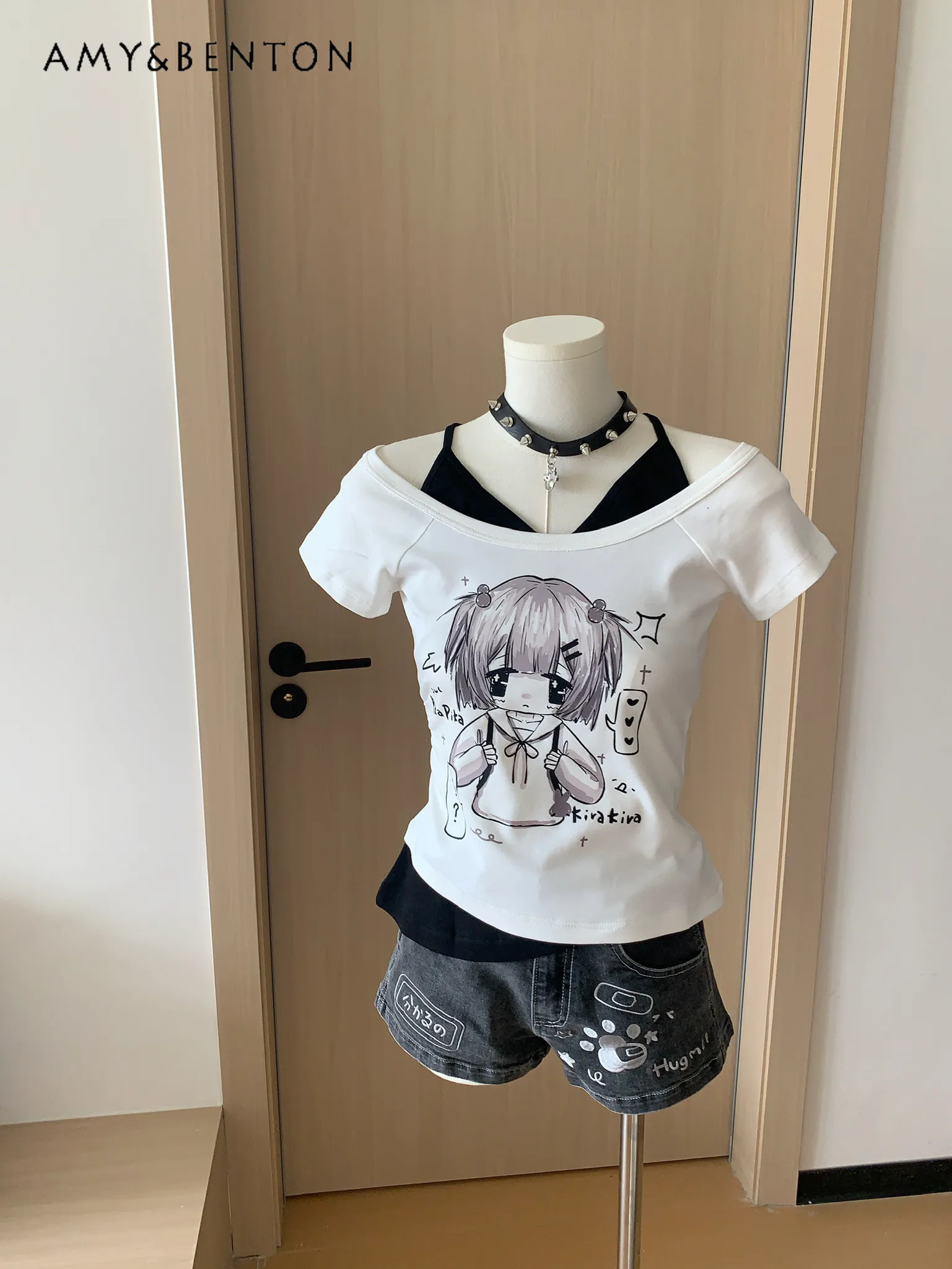 Summer Japanese Style Kawaii Girl Cartoon Print Black White Casual Versatile Fake Two-Piece Slim Fit Short Sleeve T-Shirt
Summer Japanese Style Kawaii Girl Cartoon Print Black White Casual Versatile Fake Two-Piece Slim Fit Short Sleeve T-Shirt