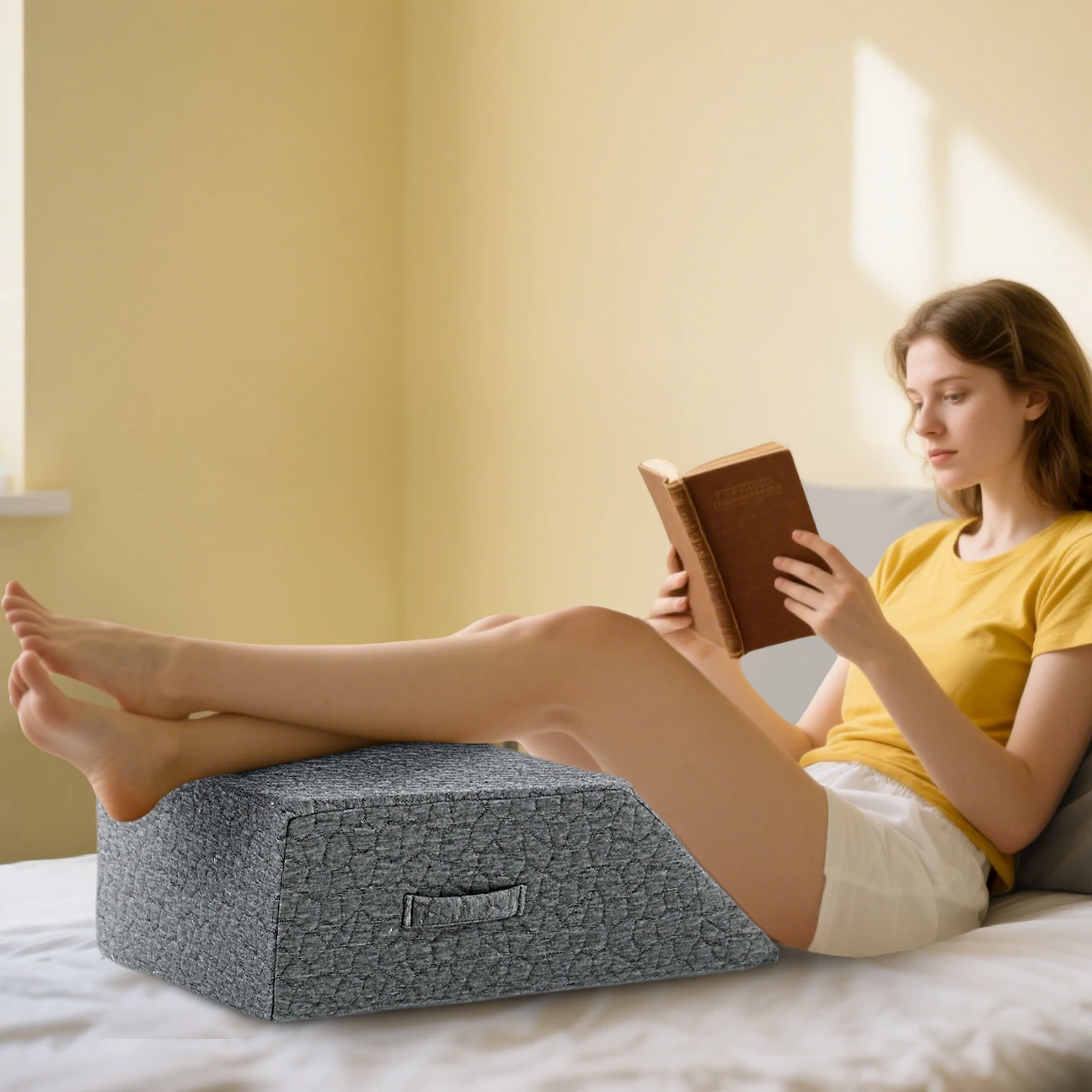 Leg Pillow Memory Foam High Resilience Bed Reading Relaxation Leg Pillow Rest Sleeping Leg Wedge Pillow for Side Sleeping
Leg Pillow Memory Foam High Resilience Bed Reading Relaxation Leg Pillow Rest Sleeping Leg Wedge Pillow for Side Sleeping